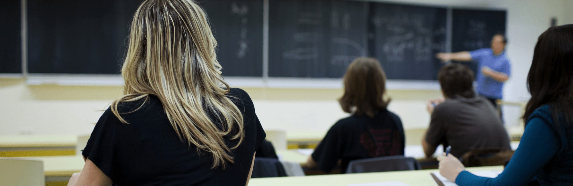 Students using OpenHumanizer to improve study notes